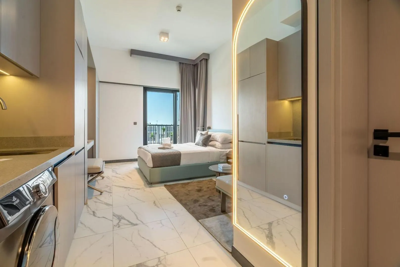Guestready - Modern Studio With Balcony In Dubai