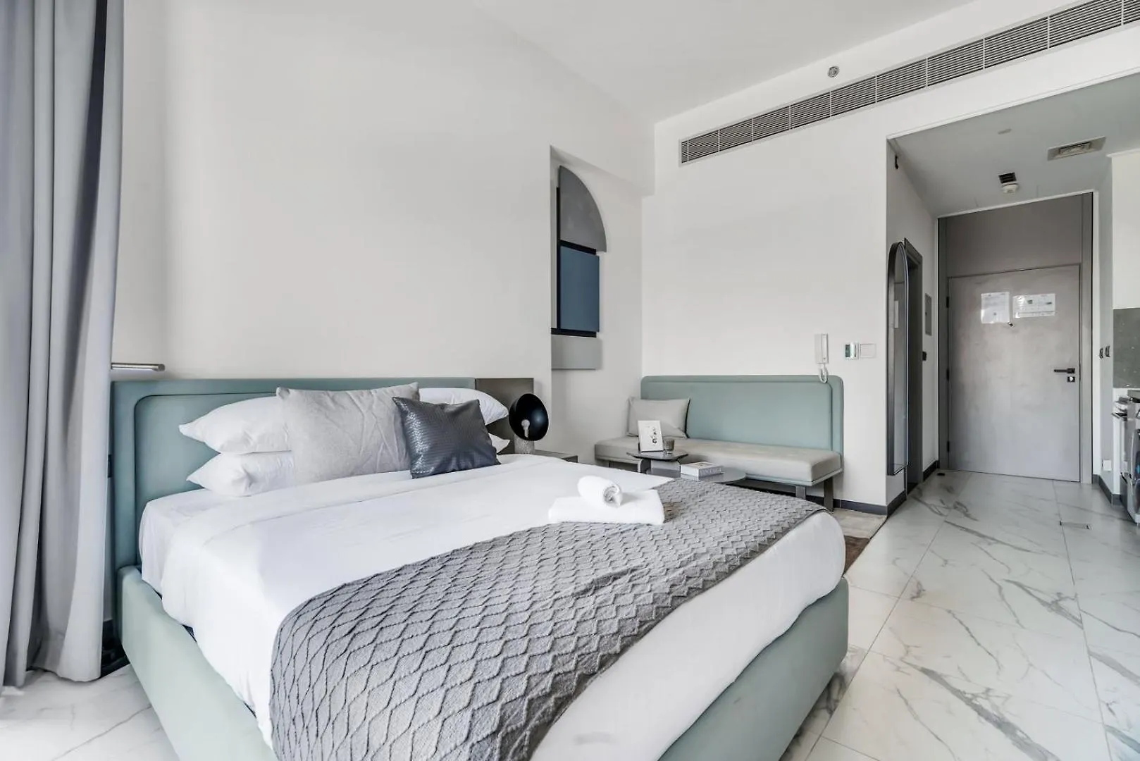 Guestready - Modern Studio With Balcony In Dubai United Arab Emirates
