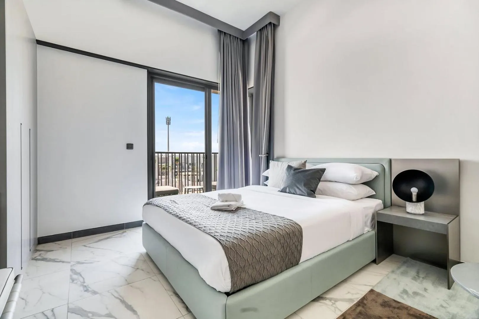 Guestready - Modern Studio With Balcony In Dubai Apartment